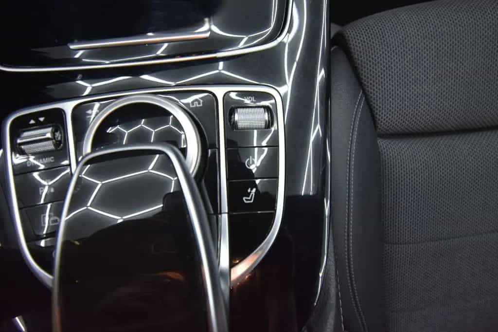 Mercedes-Benz E-Class 220 SHZ AHK RFK LED Ambiente. 07/2018-photo-30