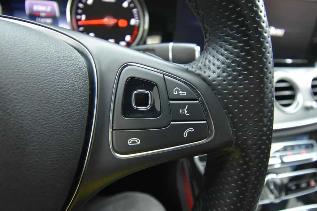 Mercedes-Benz E-Class 220 SHZ AHK RFK LED Ambiente. 07/2018-photo-33
