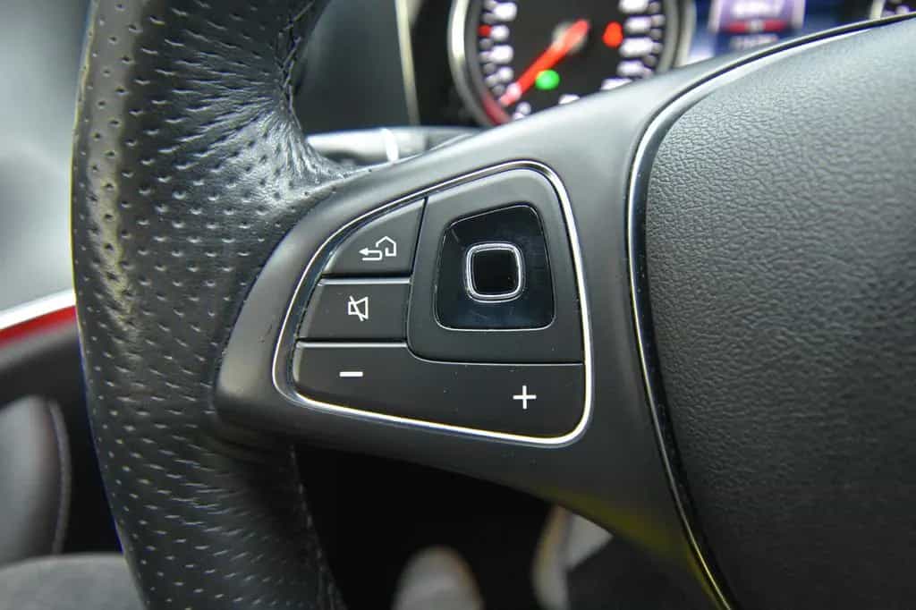 Mercedes-Benz E-Class 220 SHZ AHK RFK LED Ambiente. 07/2018-photo-34