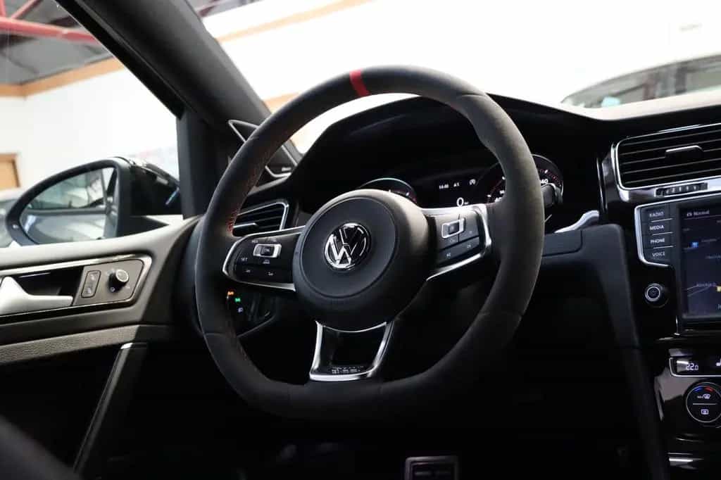 Volkswagen Golf VII GTI Clubsport 2,0 TSI Lim. DSG BMT 04/2016-photo-19