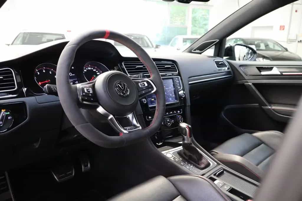 Volkswagen Golf VII GTI Clubsport 2,0 TSI Lim. DSG BMT 04/2016-photo-7