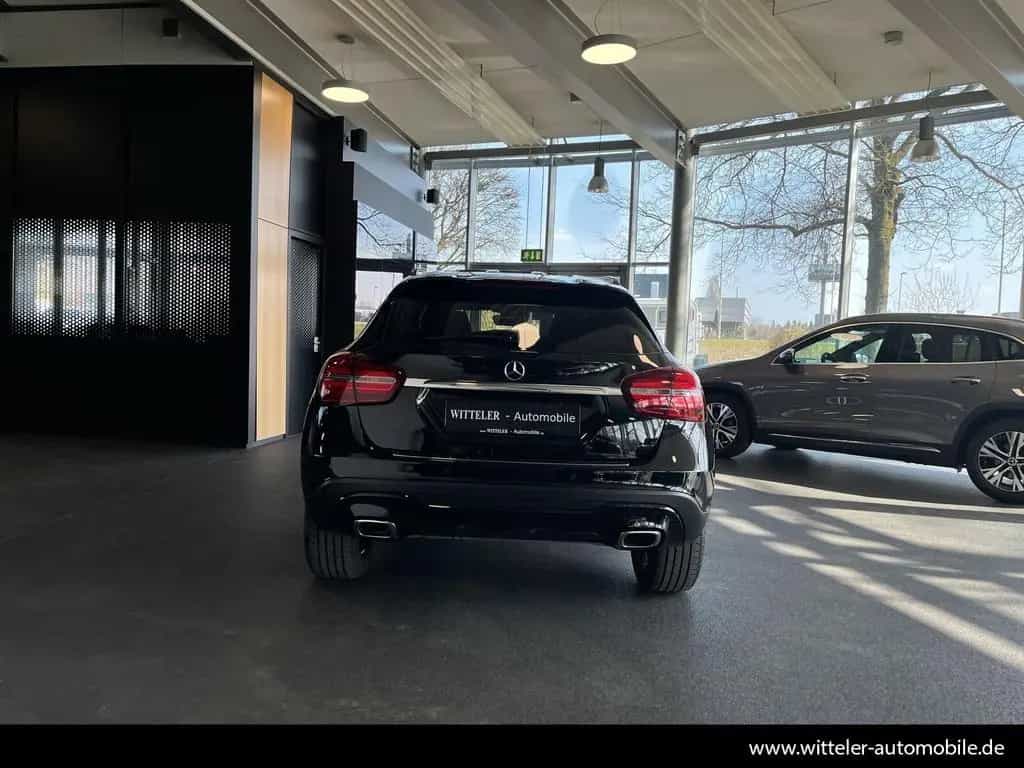 Mercedes-Benz GLA 180 SUV Urban/LED/Kamera/Pano/Night/Navi/18" 02/2019-photo-10