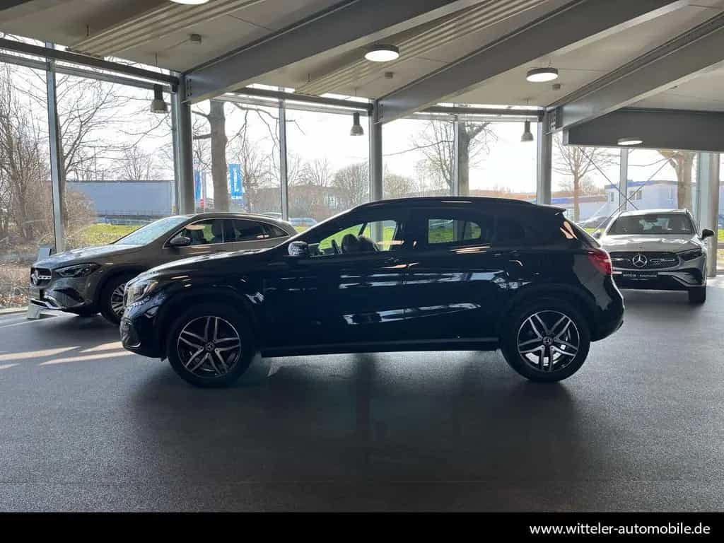 Mercedes-Benz GLA 180 SUV Urban/LED/Kamera/Pano/Night/Navi/18" 02/2019-photo-12