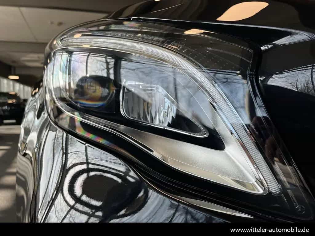 Mercedes-Benz GLA 180 SUV Urban/LED/Kamera/Pano/Night/Navi/18" 02/2019-photo-14