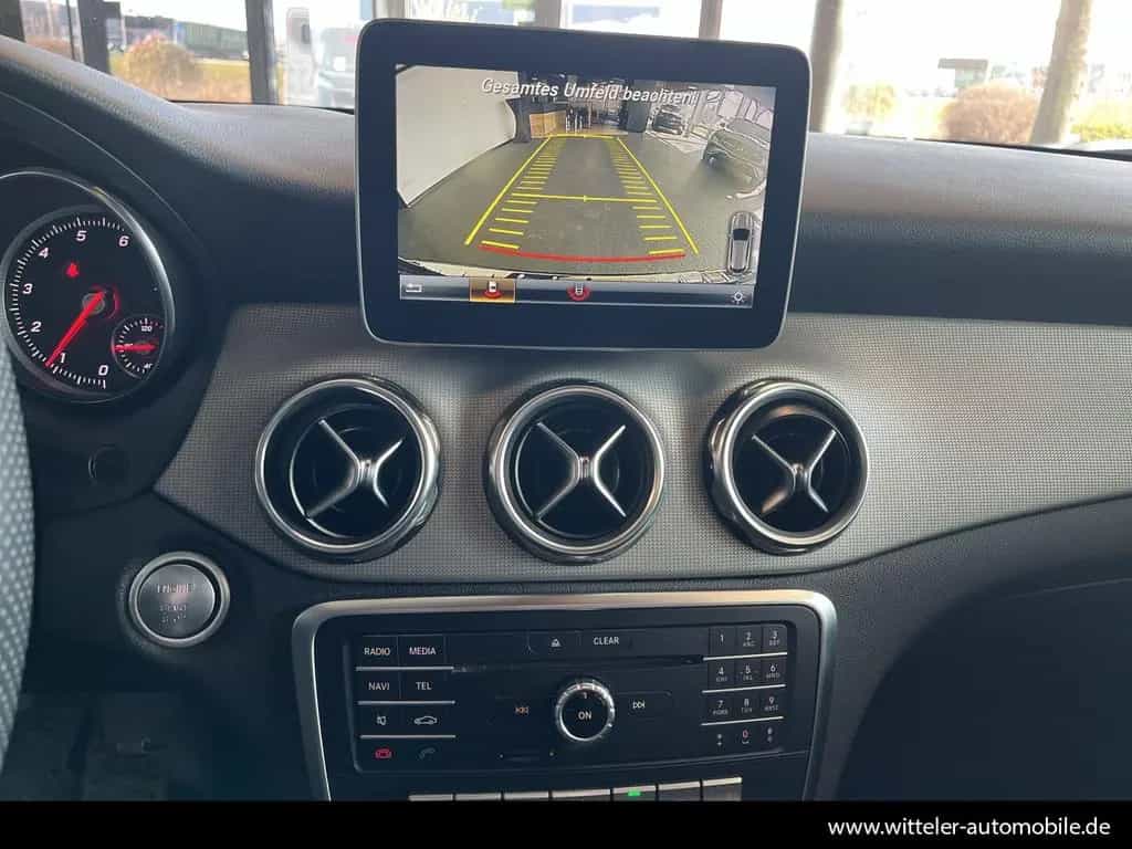 Mercedes-Benz GLA 180 SUV Urban/LED/Kamera/Pano/Night/Navi/18" 02/2019-photo-20