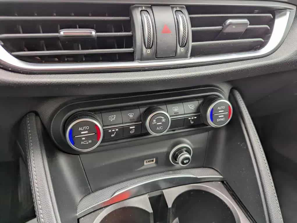 Alfa Romeo Stelvio 2.2 Diesel AT8-Q4 Super 11/2017-photo-24