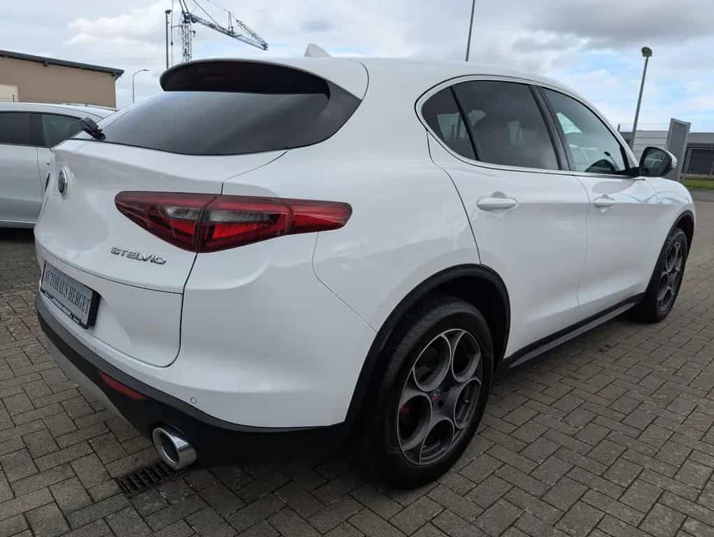 Alfa Romeo Stelvio 2.2 Diesel AT8-Q4 Super 11/2017-photo-2