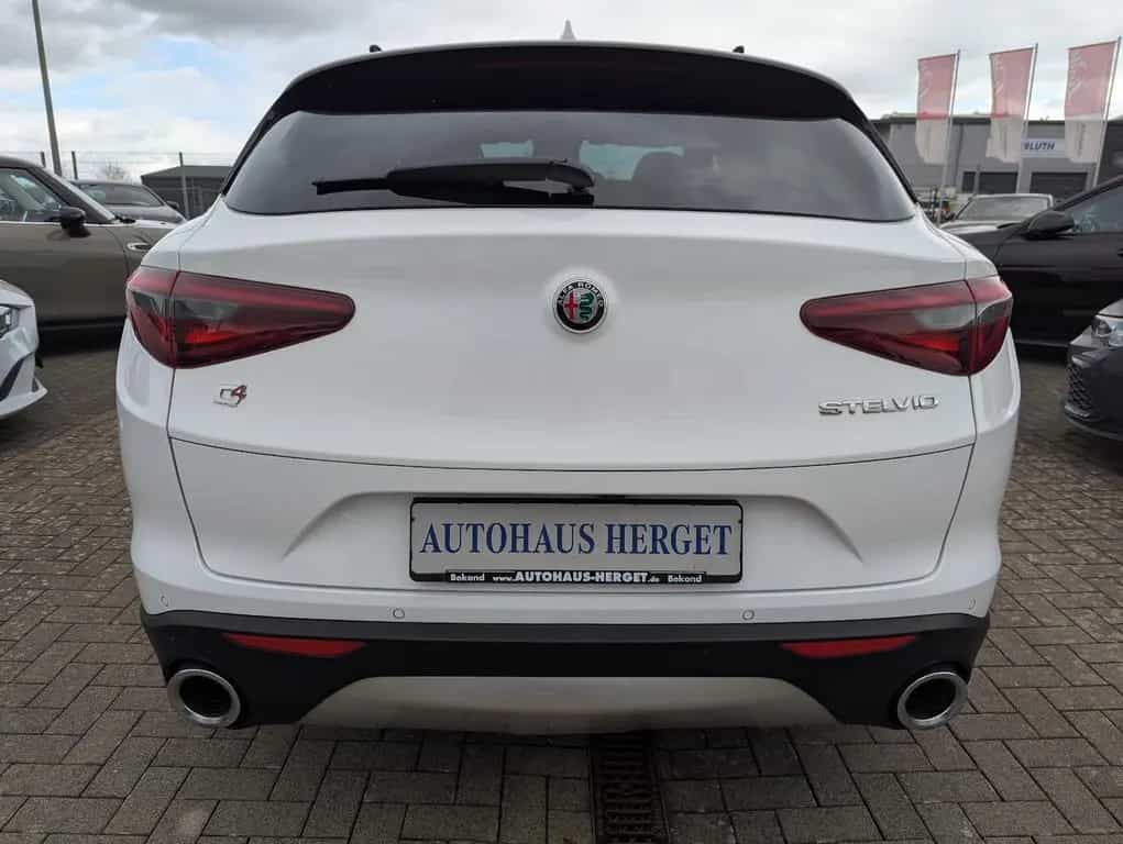 Alfa Romeo Stelvio 2.2 Diesel AT8-Q4 Super 11/2017-photo-3