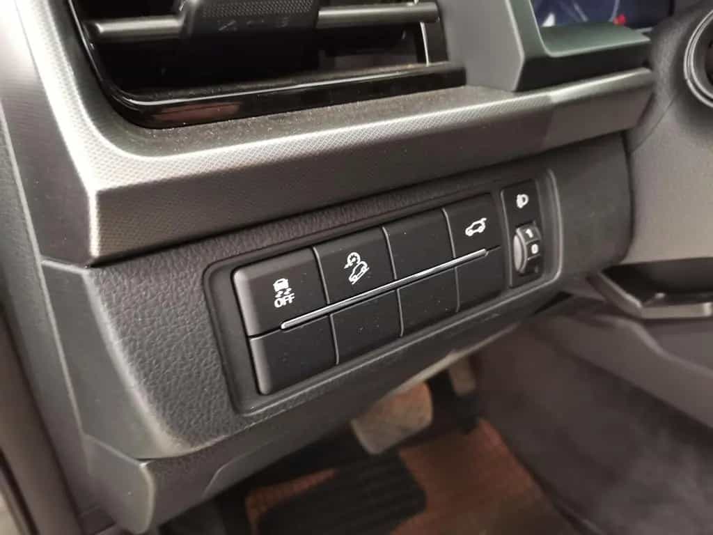 Ssangyong REXTON 2.2 D Sapphire 4WD AT Elegance Pak. 20Z|N 12/2023-photo-13