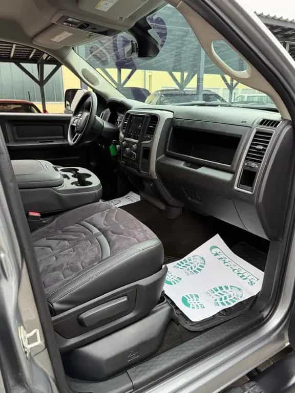 Dodge RAM 1500 CLASSIC 3.6L  4x4 12/2023-photo-25