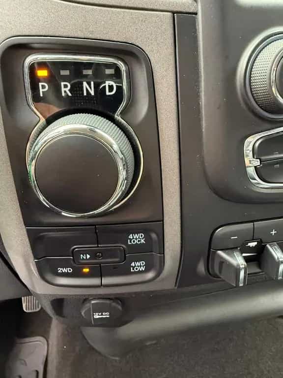 Dodge RAM 1500 CLASSIC 3.6L  4x4 12/2023-photo-41