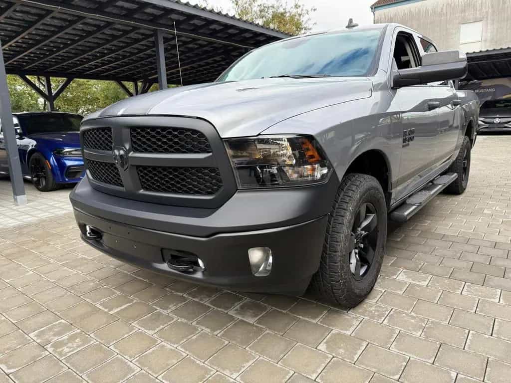 Dodge RAM 1500 CLASSIC 3.6L  4x4 12/2023-photo-9