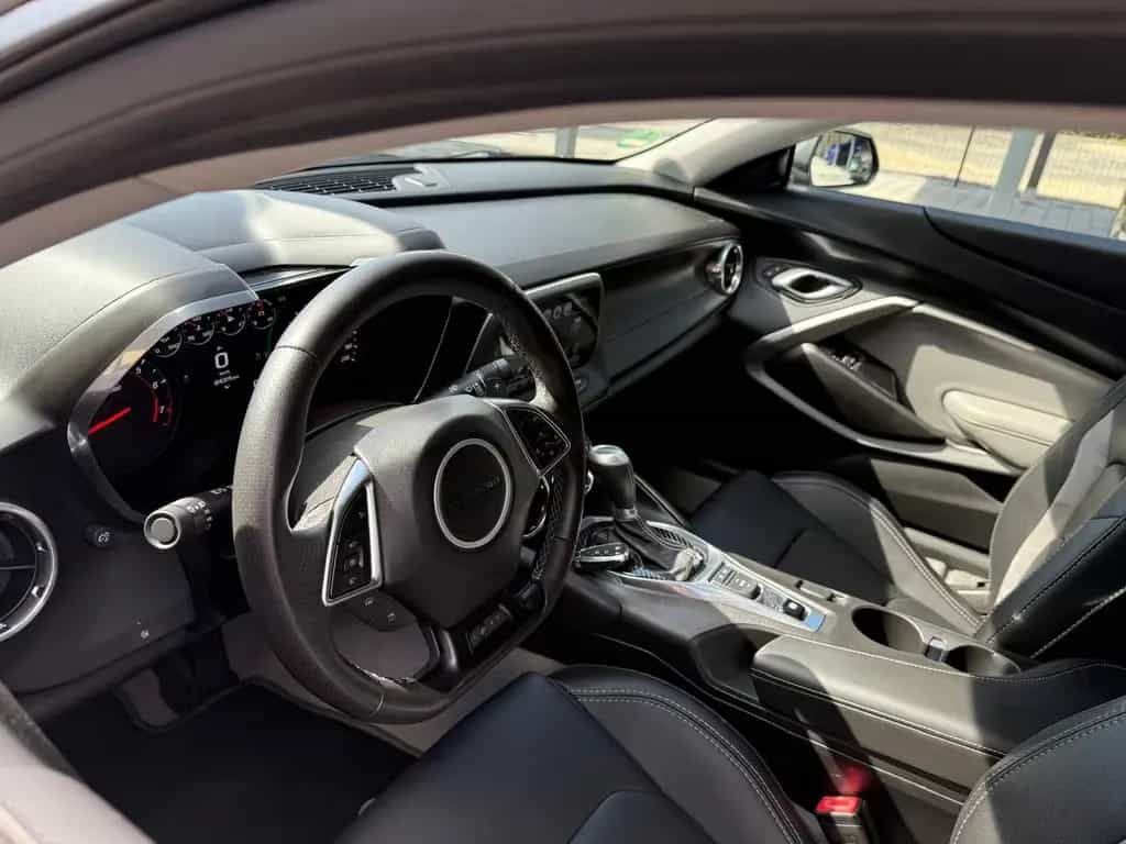 Chevrolet Camaro 6,2l  SS 05/2017-photo-22