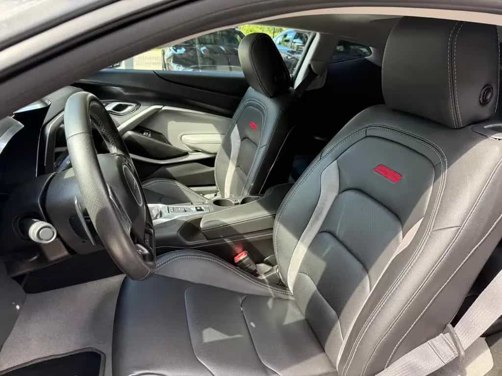 Chevrolet Camaro 6,2l  SS 05/2017-photo-29