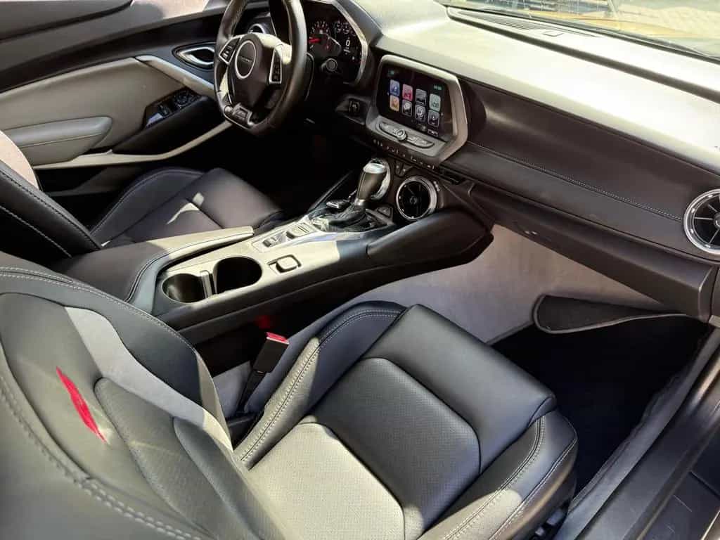 Chevrolet Camaro 6,2l  SS 05/2017-photo-43