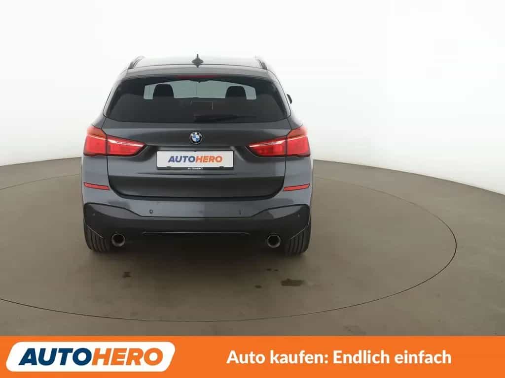 BMW X1 xDrive 20i M Sport Aut.*NAVI*HUD*TEMPO*PDC* 08/2017-photo-4