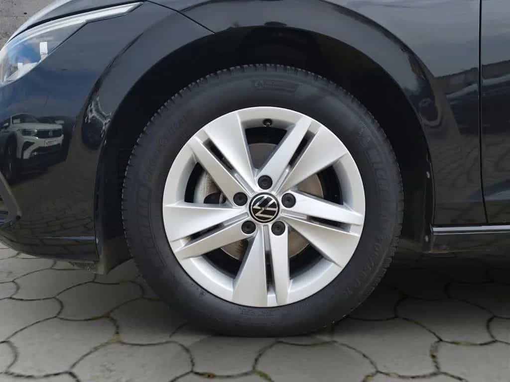 Volkswagen Golf VIII Life 1.5 TSI 5JG/LED+/NAV/SHZ 03/2023-photo-5