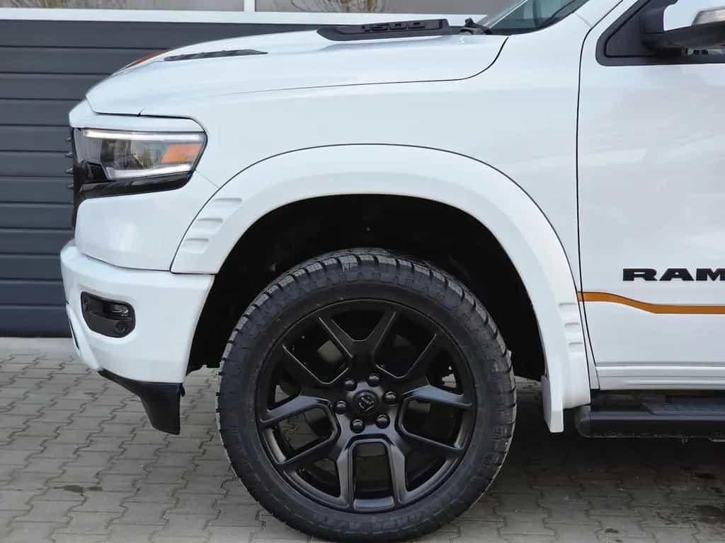 Dodge RAM 1500 5.7 4x4 Laramie Memory AHK LED Rollbar 07/2022-photo-17