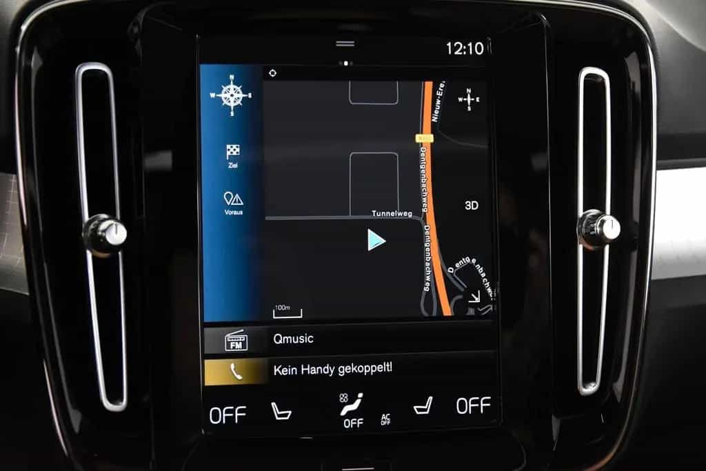Volvo XC40 D3 Momentum *1.Hand*Leder*Pano.*SHZ* 09/2019-photo-15