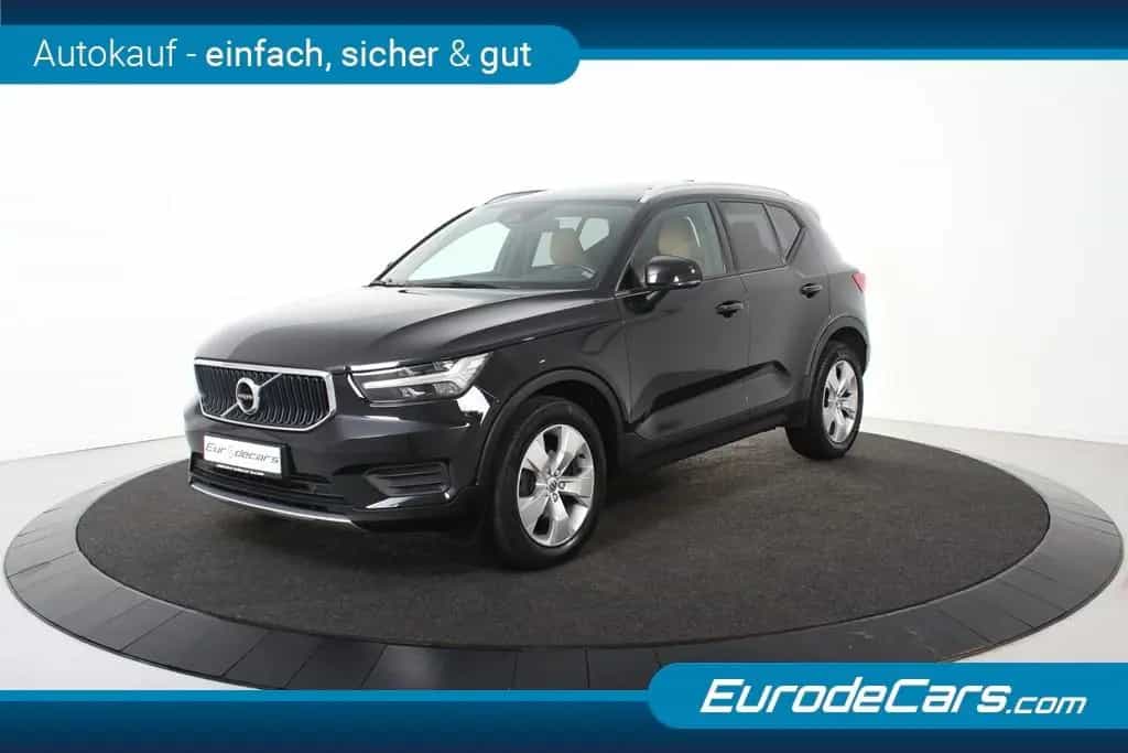 Volvo XC40 D3 Momentum *1.Hand*Leder*Pano.*SHZ* 09/2019-photo-4