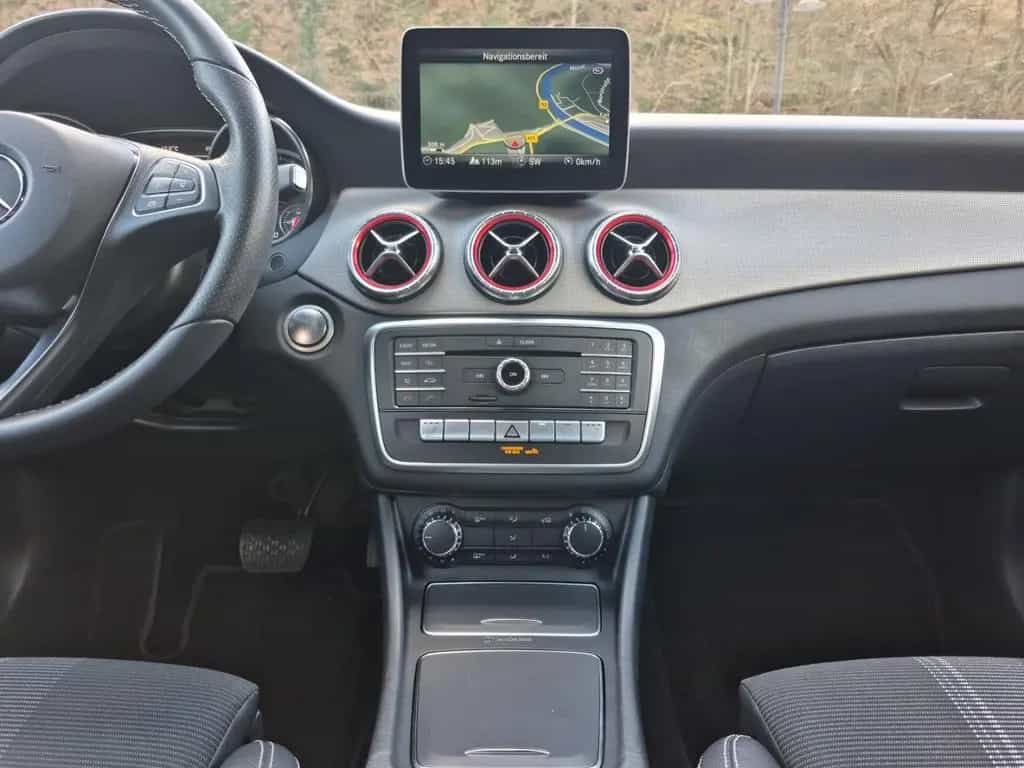 Mercedes-Benz CLA-Class 180 Shooting Brake LEDHighP. Night Navi Sitz 04/2018-photo-10