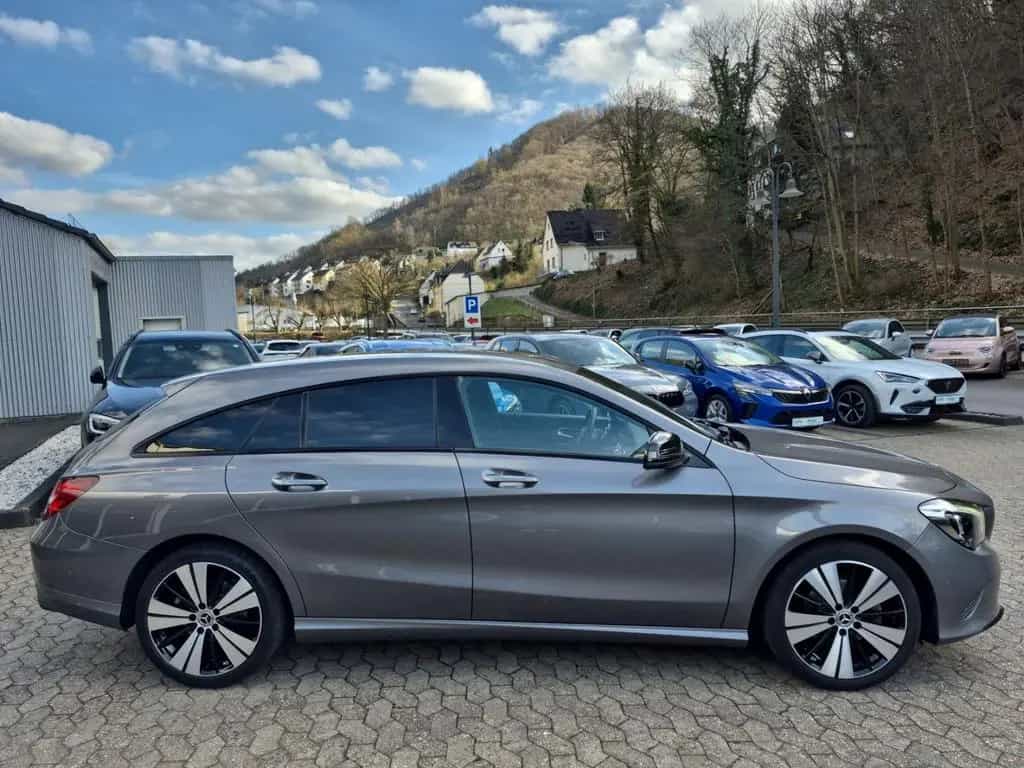 Mercedes-Benz CLA-Class 180 Shooting Brake LEDHighP. Night Navi Sitz 04/2018-photo-3