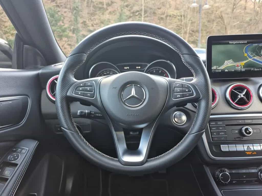 Mercedes-Benz CLA-Class 180 Shooting Brake LEDHighP. Night Navi Sitz 04/2018-photo-9