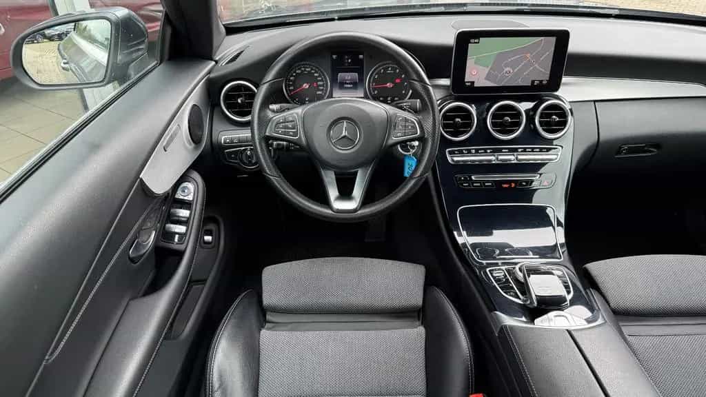 Mercedes-Benz C-Class 200 Cabrio LEDER+COMAND+KAM+LED+SPURPAKET 01/2017-photo-17