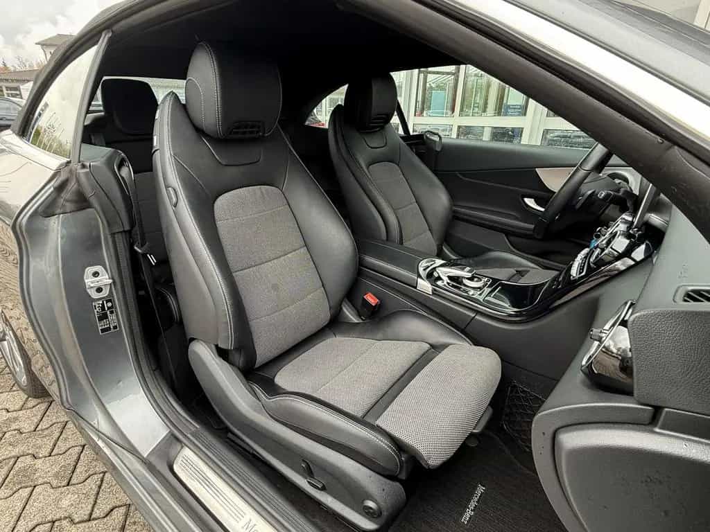Mercedes-Benz C-Class 200 Cabrio LEDER+COMAND+KAM+LED+SPURPAKET 01/2017-photo-24