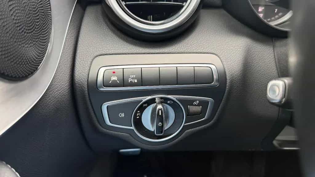 Mercedes-Benz C-Class 200 Cabrio LEDER+COMAND+KAM+LED+SPURPAKET 01/2017-photo-30