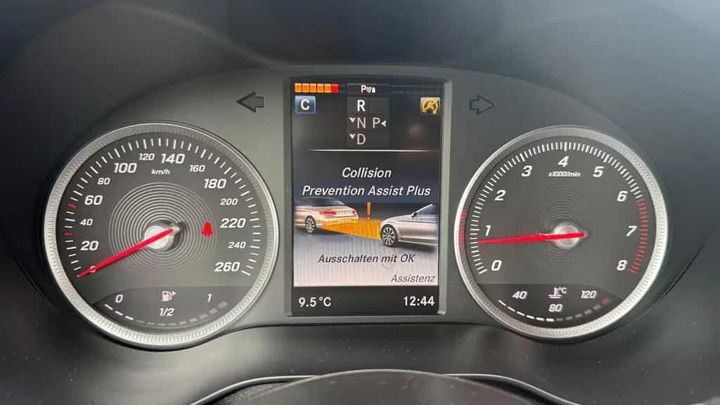 Mercedes-Benz C-Class 200 Cabrio LEDER+COMAND+KAM+LED+SPURPAKET 01/2017-photo-38