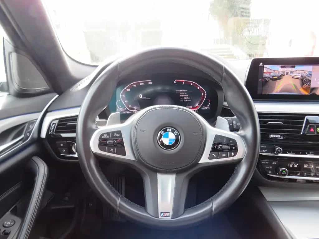 BMW 5 Series touring xDrive Sport Line *1.HAND*PANO*AHK 03/2020-photo-12