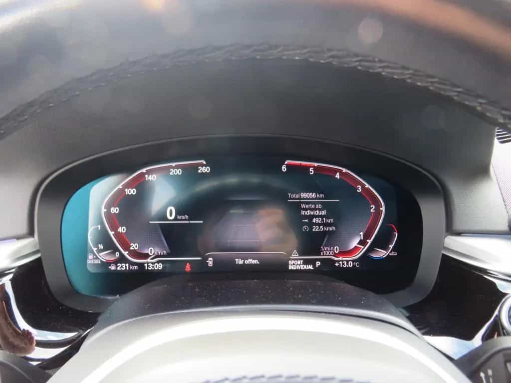 BMW 5 Series touring xDrive Sport Line *1.HAND*PANO*AHK 03/2020-photo-16