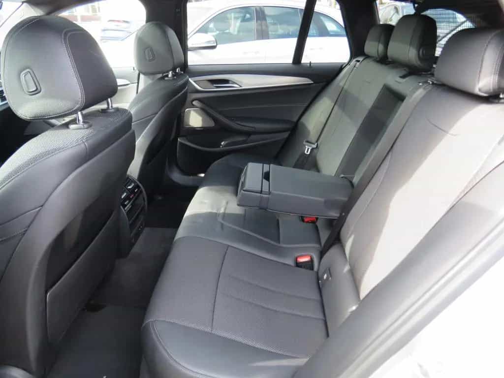 BMW 5 Series touring xDrive Sport Line *1.HAND*PANO*AHK 03/2020-photo-18