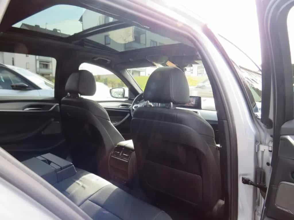 BMW 5 Series touring xDrive Sport Line *1.HAND*PANO*AHK 03/2020-photo-20