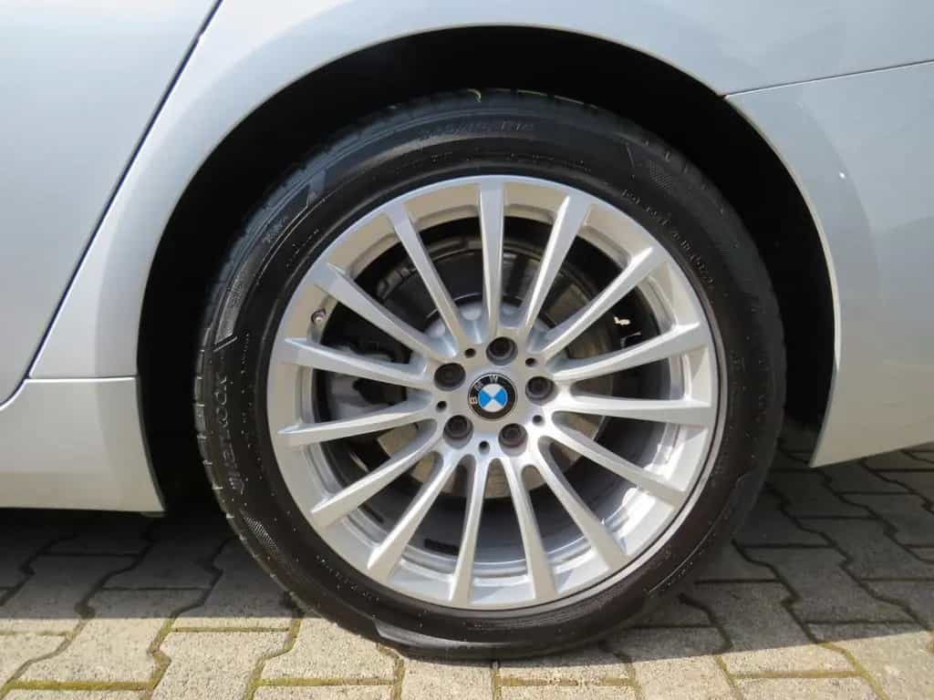 BMW 5 Series touring xDrive Sport Line *1.HAND*PANO*AHK 03/2020-photo-4