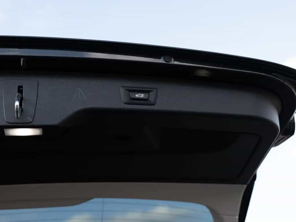 BMW 5 Series 520d Touring AHK LED ACC W-LAN NAVI KAMERA SHZ 11/2022-photo-12