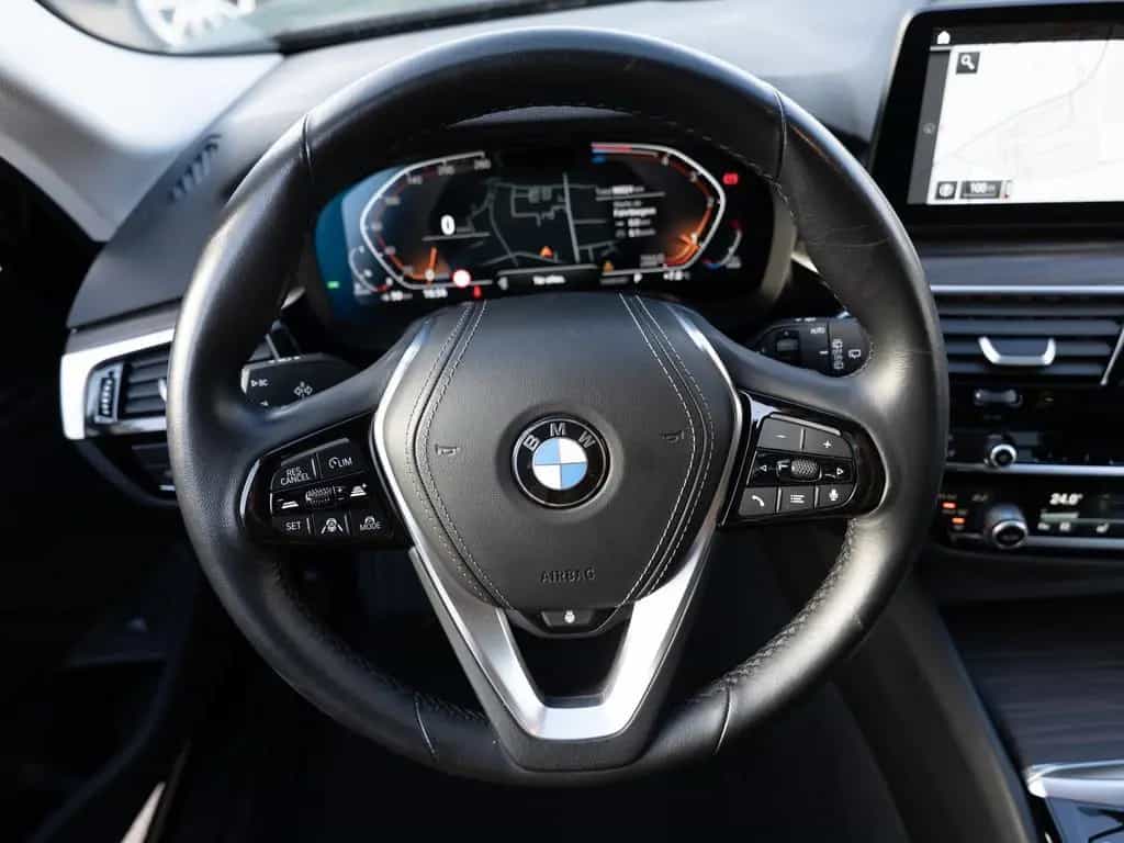 BMW 5 Series 520d Touring AHK LED ACC W-LAN NAVI KAMERA SHZ 11/2022-photo-13