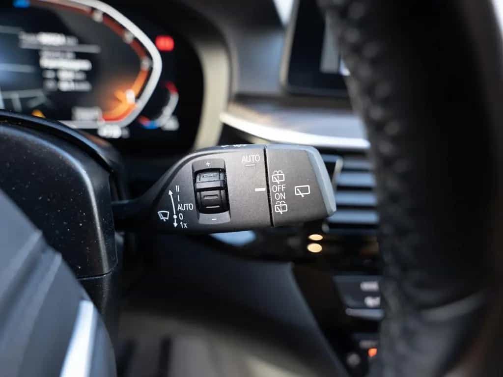 BMW 5 Series 520d Touring AHK LED ACC W-LAN NAVI KAMERA SHZ 11/2022-photo-24
