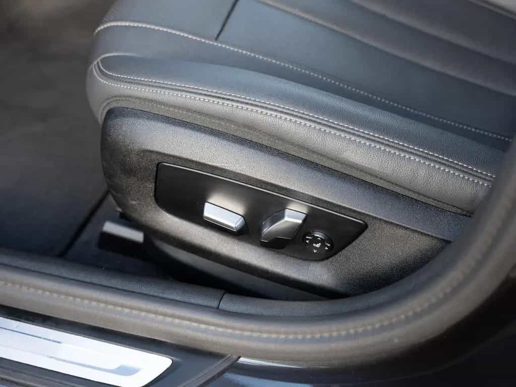 BMW 5 Series 520d Touring AHK LED ACC W-LAN NAVI KAMERA SHZ 11/2022-photo-28