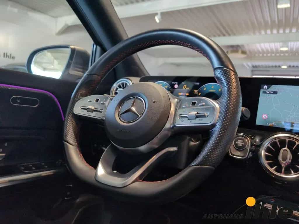 Mercedes-Benz GLA 250 AMG Line DCT 4Matic PANO.DACH+AHK+R-FAHR 11/2020-photo-11
