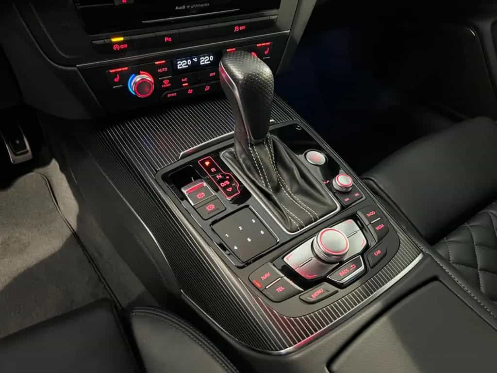 Audi A6 3.0 TDI competition quattro Avant LED BOSE 01/2017-photo-24