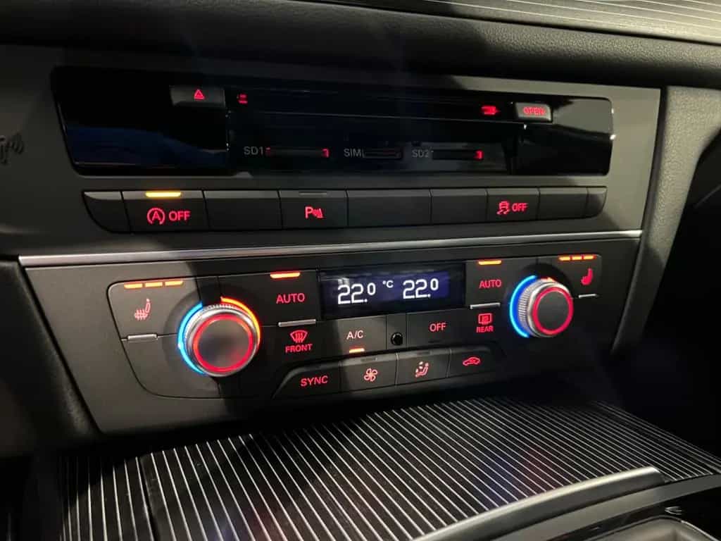 Audi A6 3.0 TDI competition quattro Avant LED BOSE 01/2017-photo-26