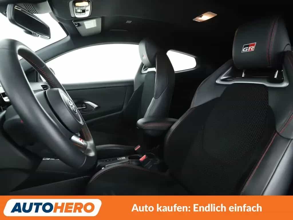 Toyota Yaris 1.6 Turbo GR*NAVI*LED*ACC*CAM*SHZ* 07/2021-photo-9