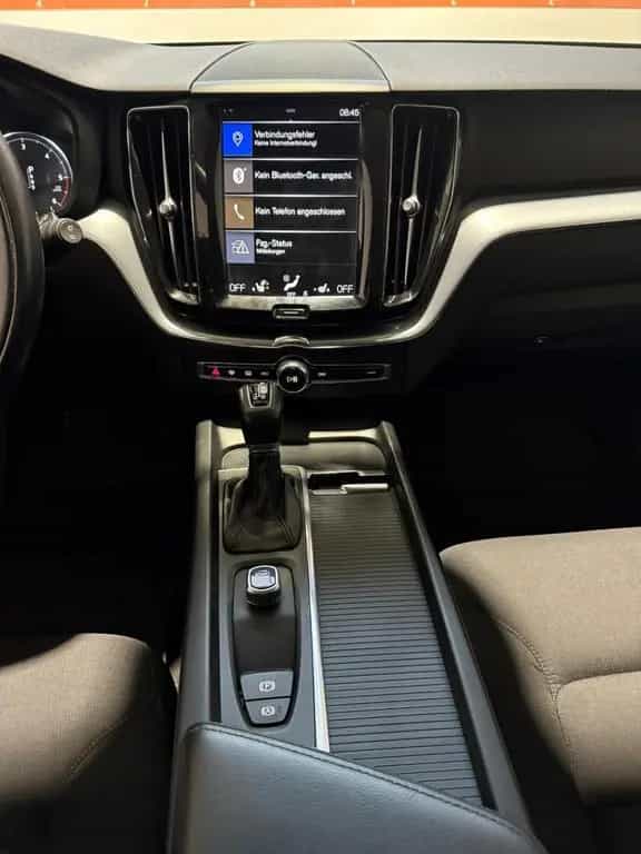Volvo XC 60 Momentum D4 AHK+LED+AUTOMATIK 06/2018-photo-14