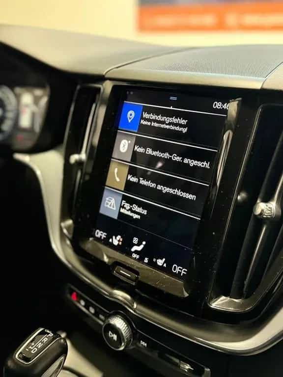 Volvo XC 60 Momentum D4 AHK+LED+AUTOMATIK 06/2018-photo-17