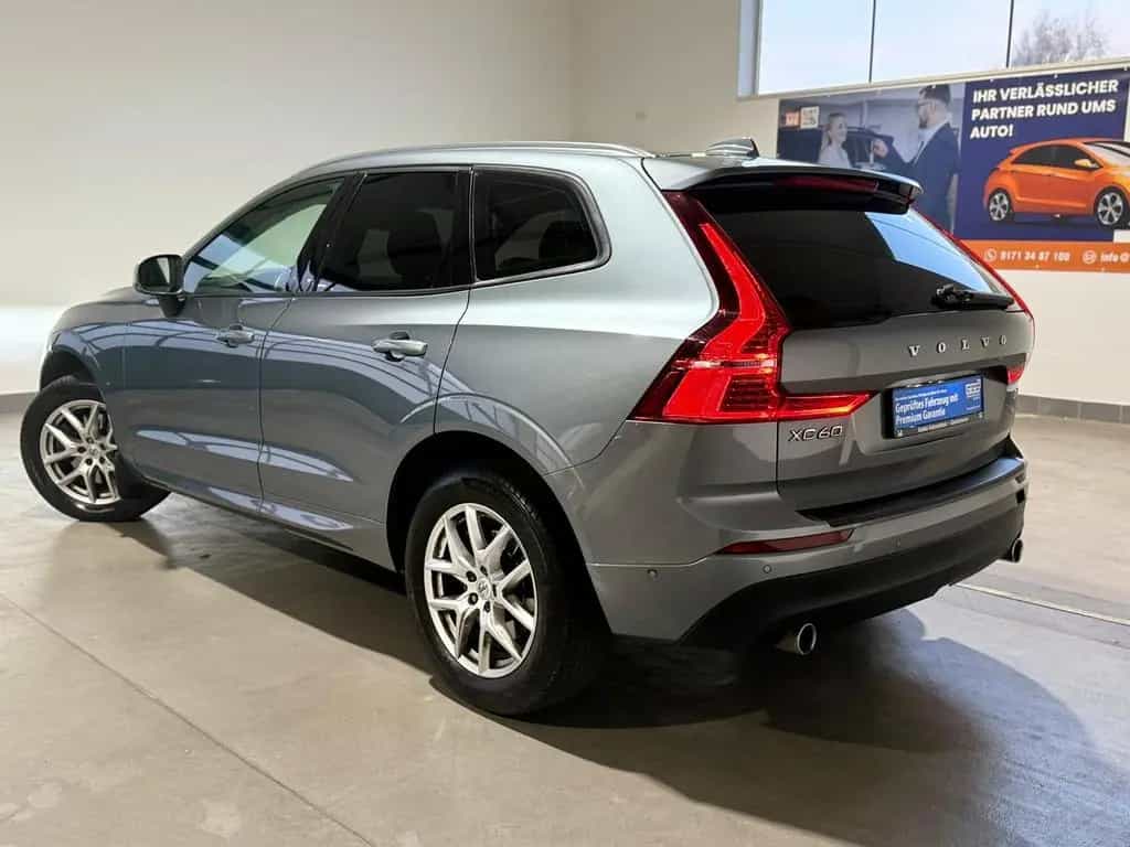 Volvo XC 60 Momentum D4 AHK+LED+AUTOMATIK 06/2018-photo-4