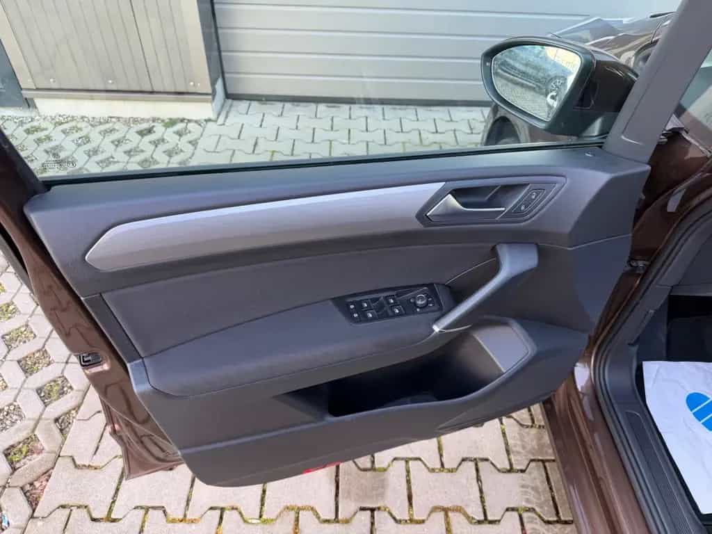 Volkswagen Touran Comfortline BMT|LED|ACC|Side|Kamera| 04/2017-photo-16