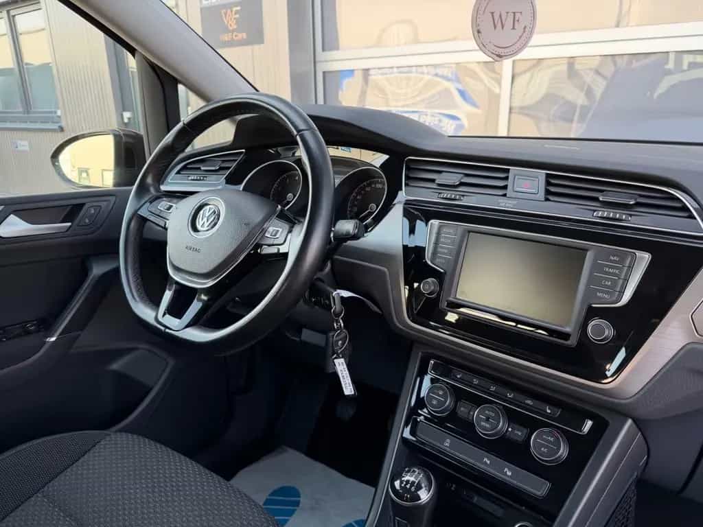 Volkswagen Touran Comfortline BMT|LED|ACC|Side|Kamera| 04/2017-photo-18