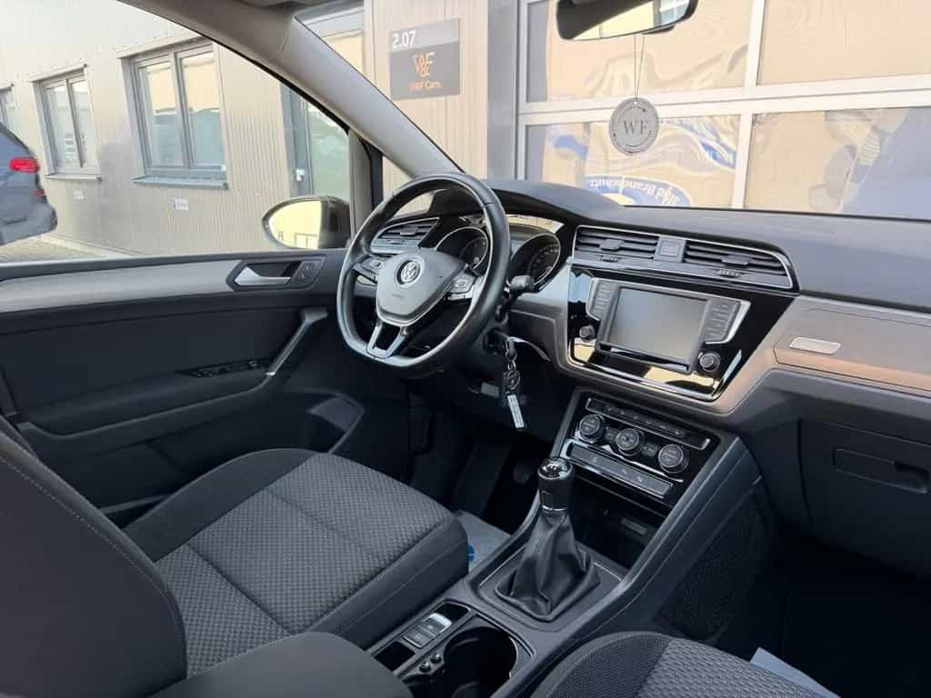 Volkswagen Touran Comfortline BMT|LED|ACC|Side|Kamera| 04/2017-photo-22